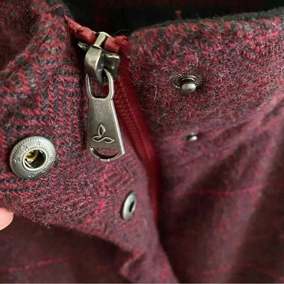 prAna Womens Medium Caprise Insulated Jacket Redberry Sz Small - Picture 9 of 10